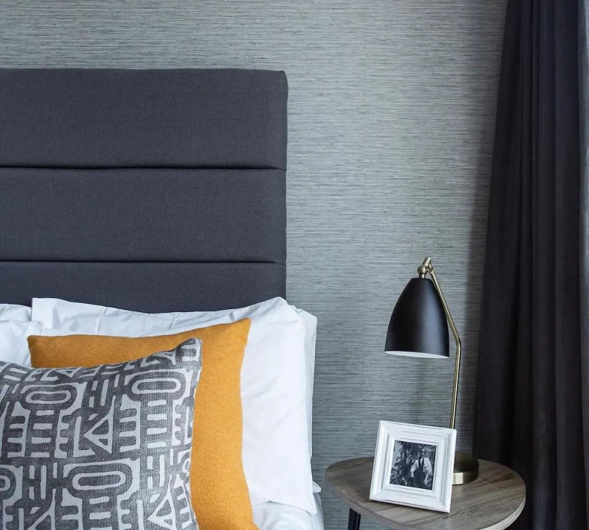 Stunning Waterfront Apartment With Titanic Views Sleeps 6 & Parking Belfast Storbritannien