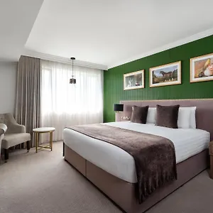 Ivanhoe And Hotel